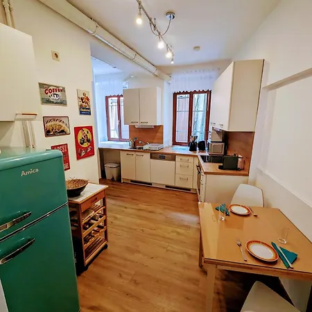 Im Zentrum Von Appartement Graz