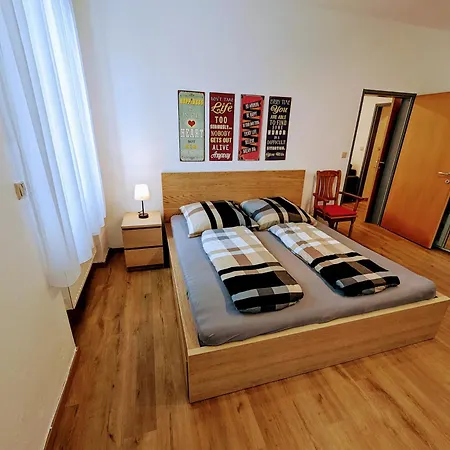 Im Zentrum Von Apartment *